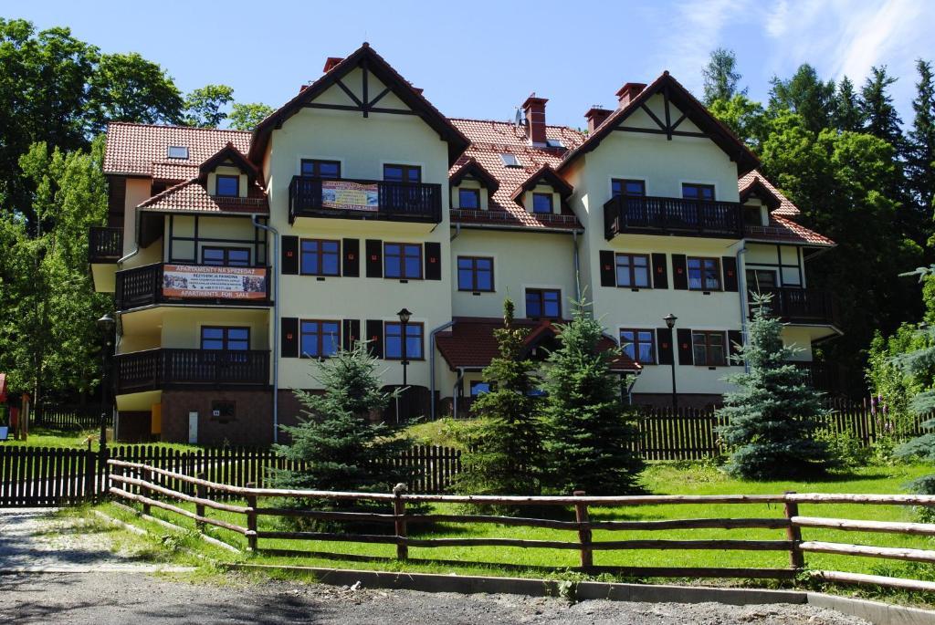 Apartamenty Sun Seasons 24 - Rezydencja Parkowa Sklářská Poruba Exteriér fotografie